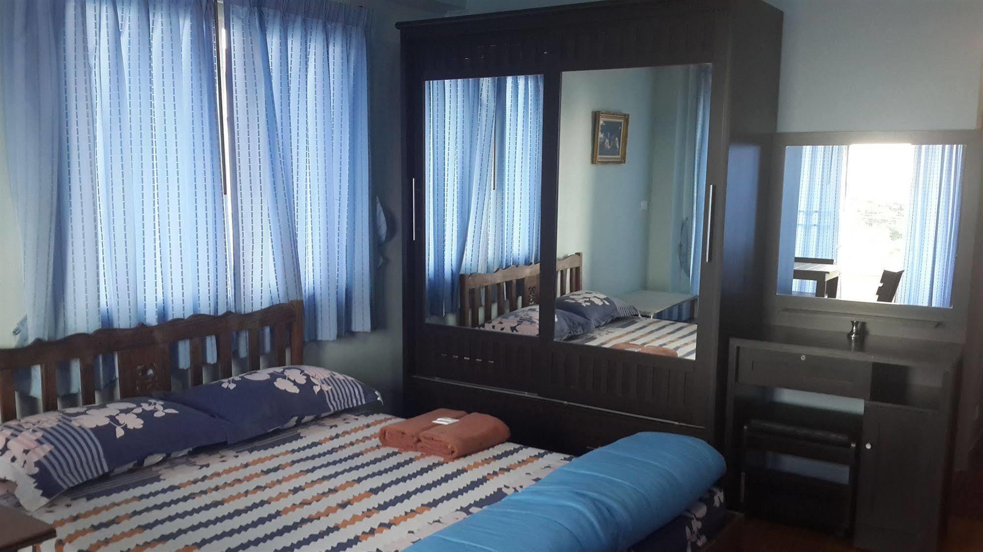 Benjaratch Boutique Apartment Банкок Екстериор снимка