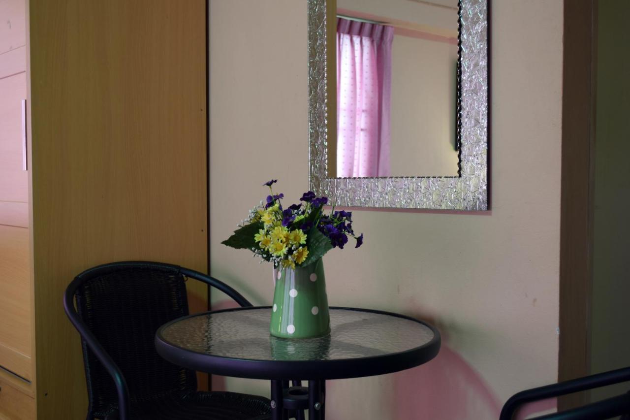 Benjaratch Boutique Apartment Банкок Екстериор снимка
