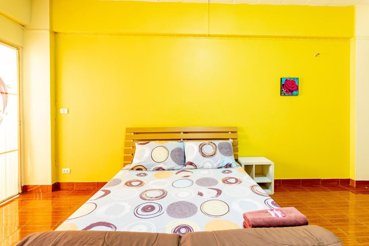 Benjaratch Boutique Apartment Банкок Екстериор снимка