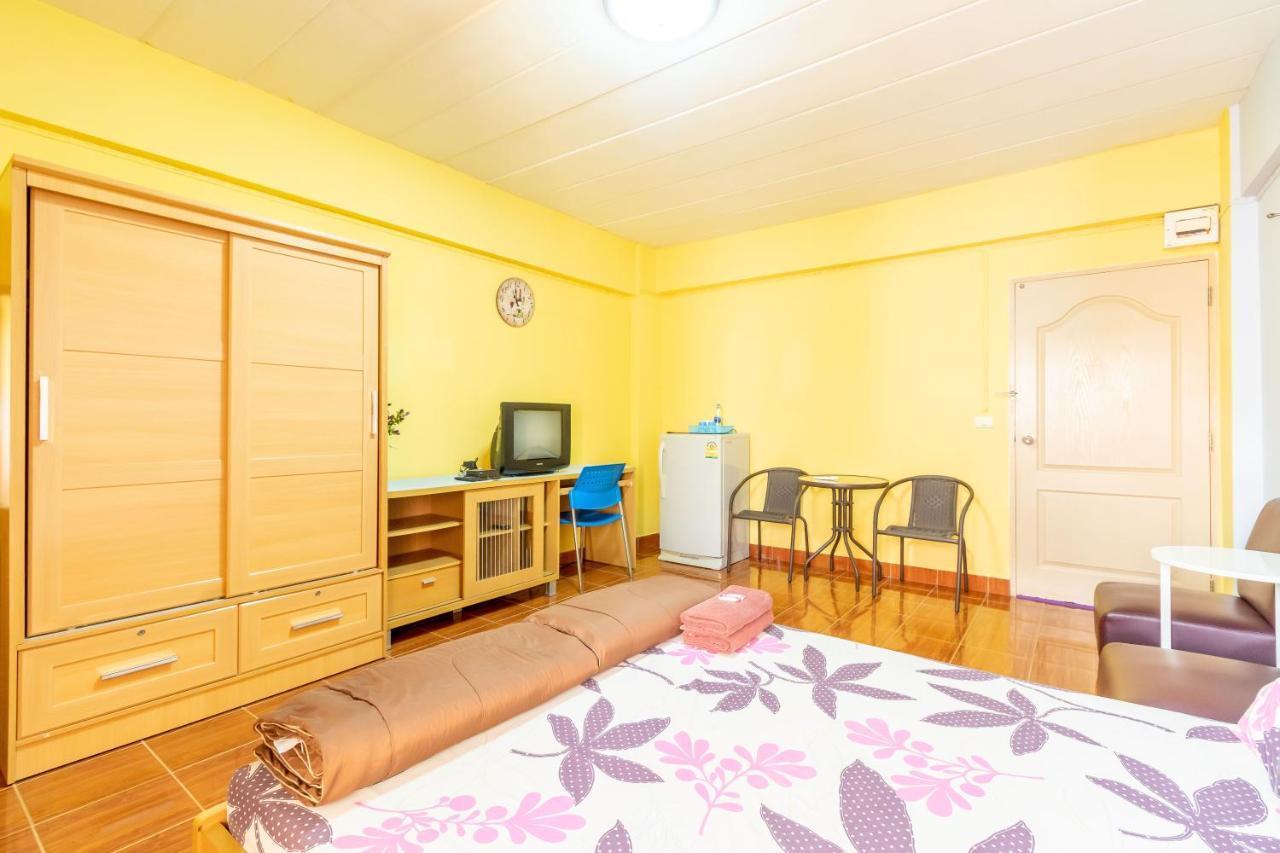 Benjaratch Boutique Apartment Банкок Екстериор снимка