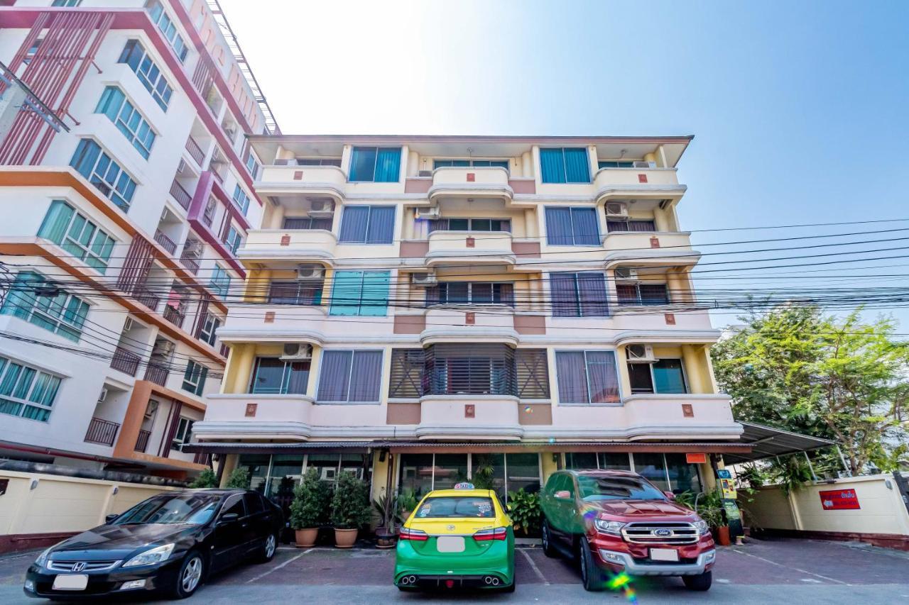 Benjaratch Boutique Apartment Банкок Екстериор снимка